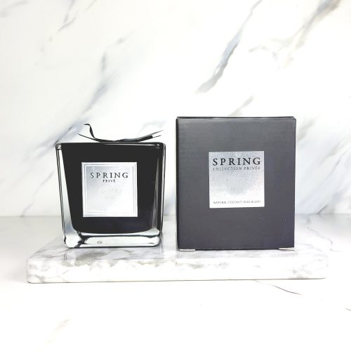 Geurkaars 240gr zwart vierkant - Spring Fragrances