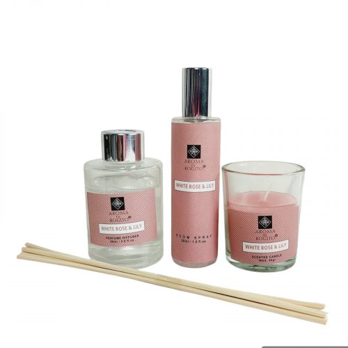 Cadeauset White Rose & Lily met geurstokjes geurkaars en roomspray in cadeauverpakking